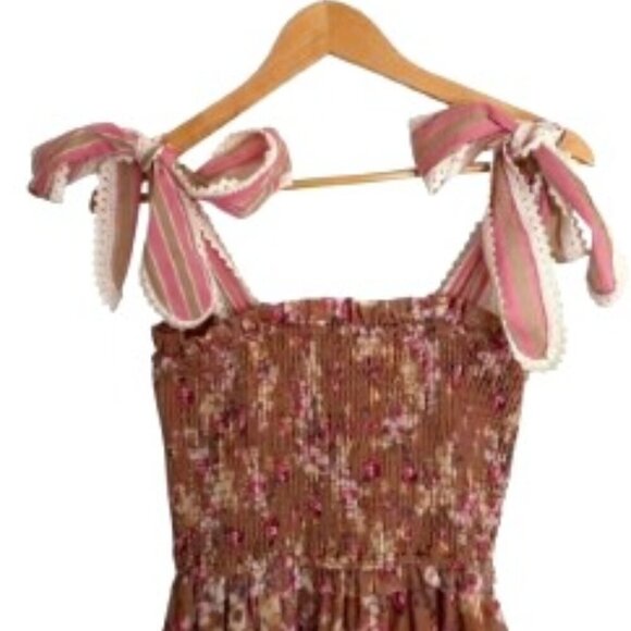 Davi & Dani The Gardenia Maxi Dress in Latte Pink Small - Picture 3 of 5